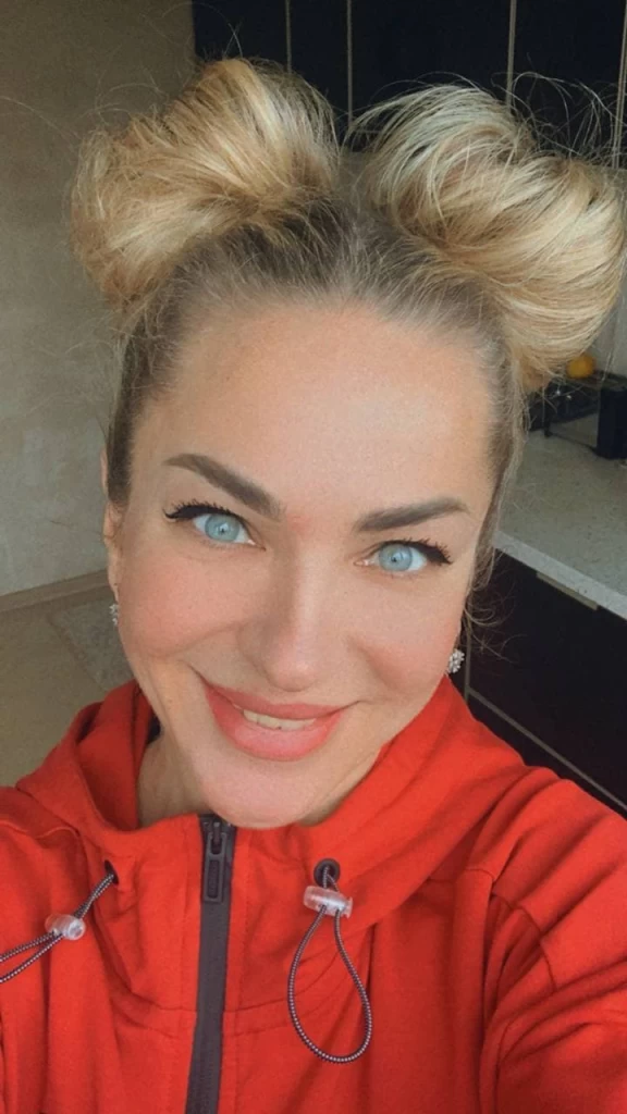 Marianna Profile image 11