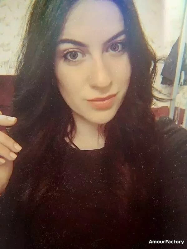 Alena, 27