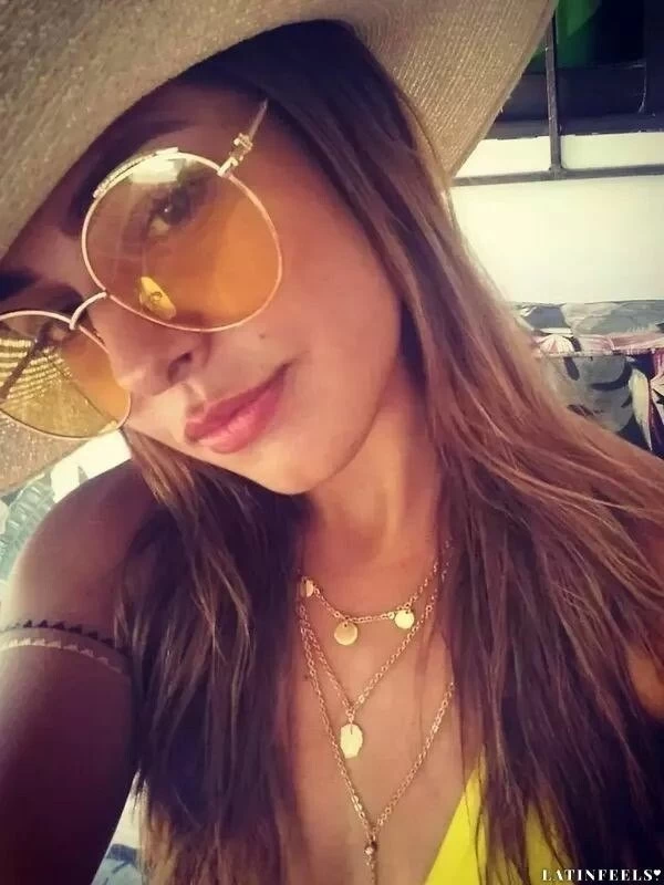 Maria Fernanda Profile image 4