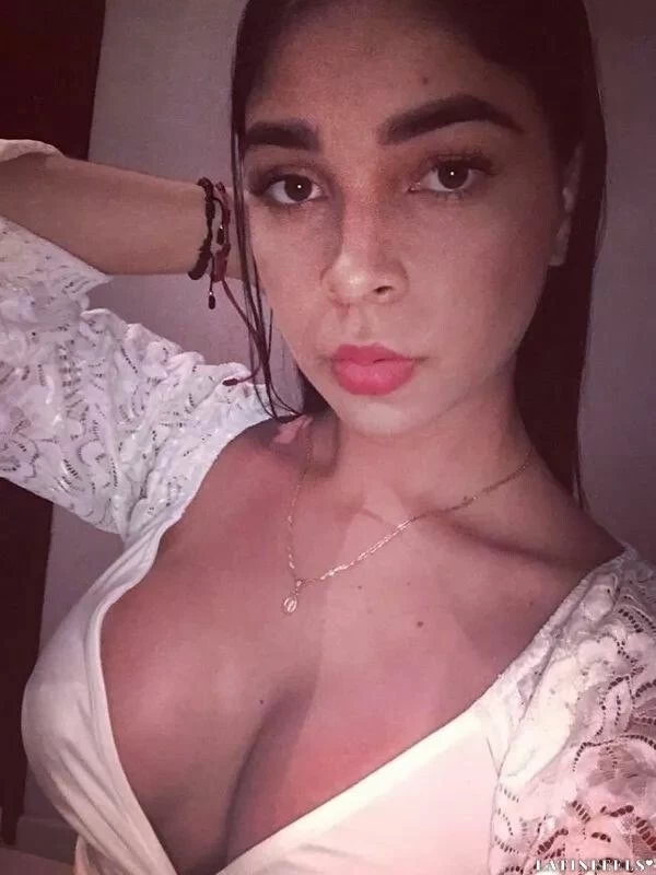 Laura Profile image 3