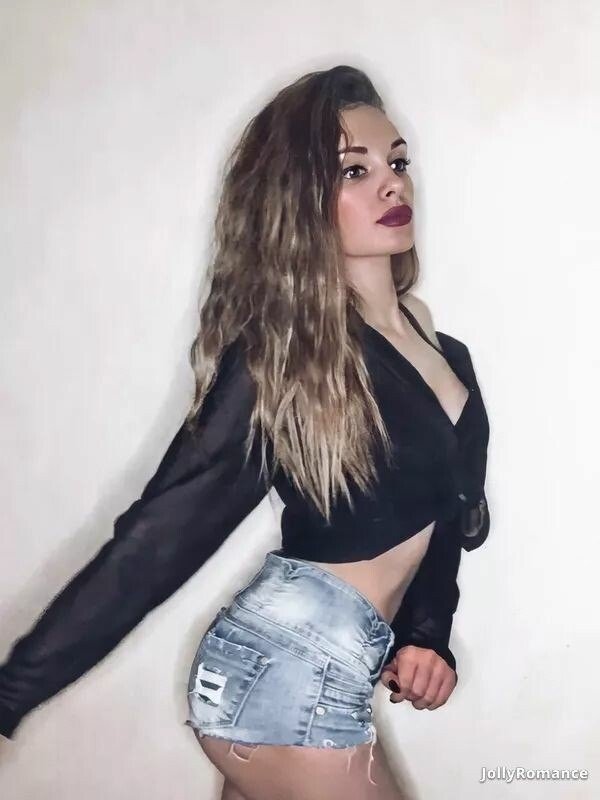 Angela Profile image 3
