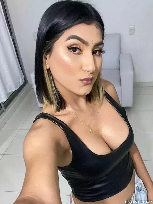 Jeinny, 20