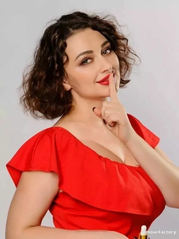 Irina Profile image 2