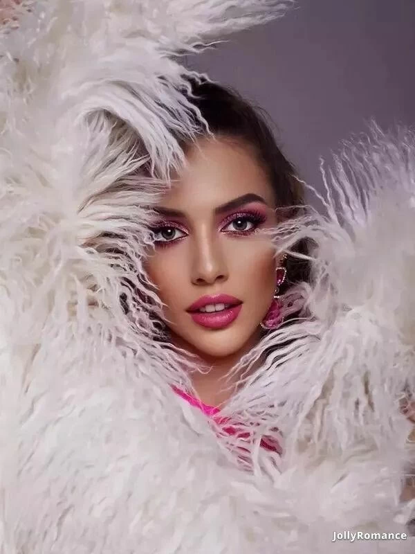 Inna Profile image 4