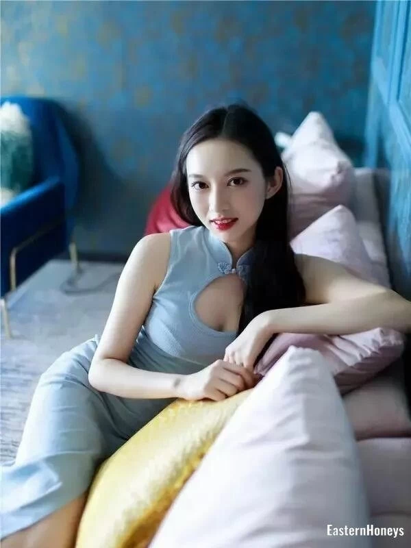 Ada, 21