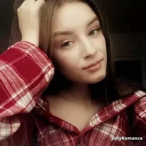 Anna, 21