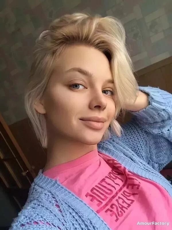 Lesia Profile image 4