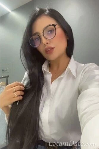 Zoraida, 33