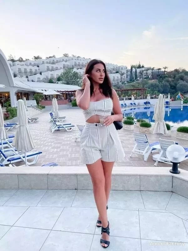 Zoya Profile image 2