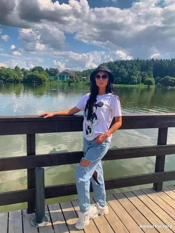 Sabina Profile image 4